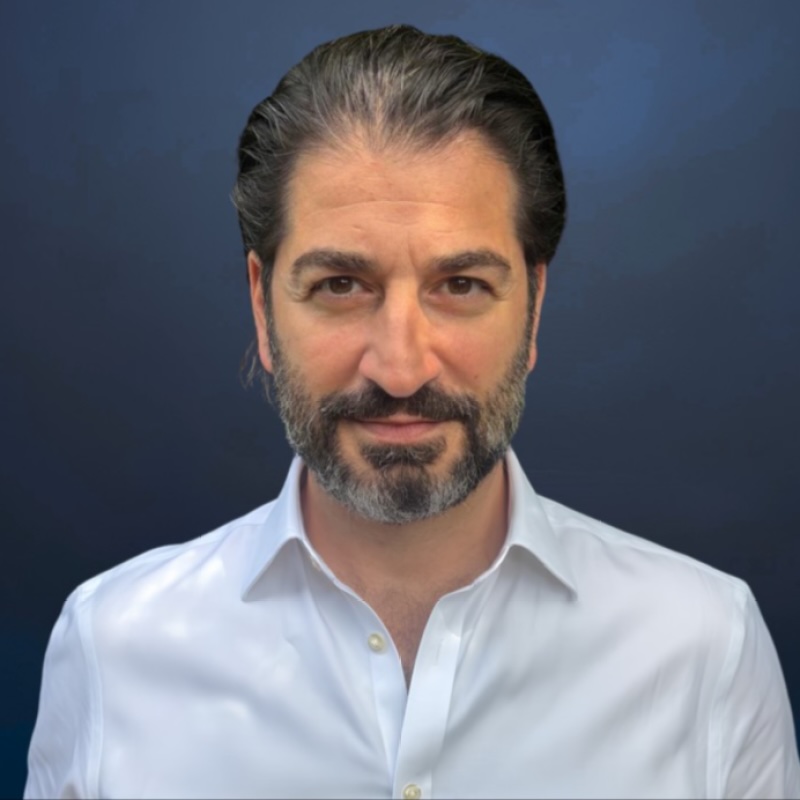 Dr. Deniz Albayrak